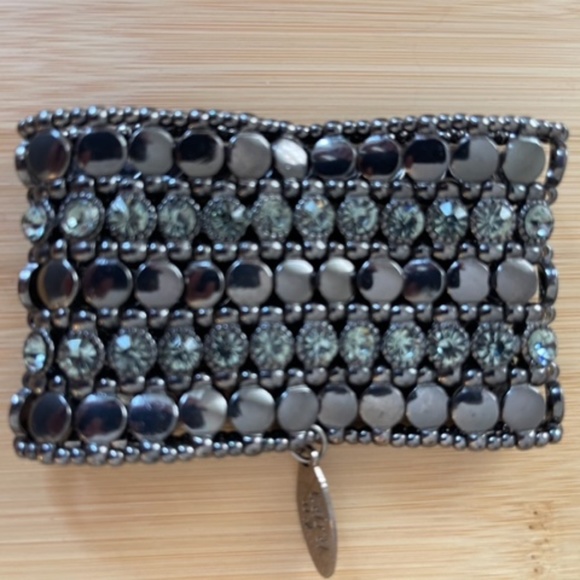 CARA N.Y. Rhinestone Oxidized Stretch Bracelet - Picture 1 of 3